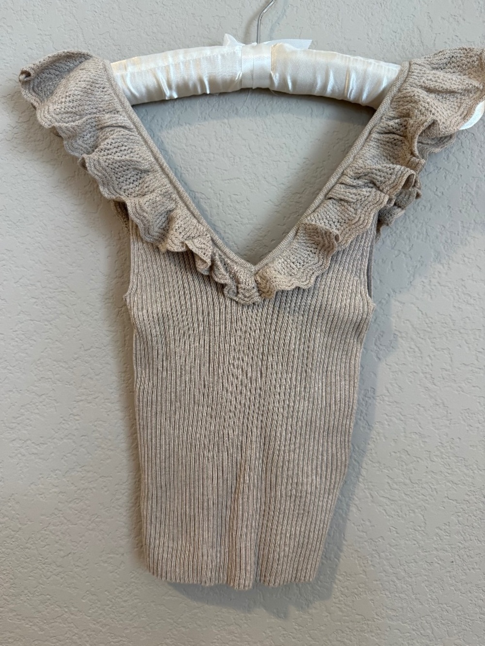 Gap sweater tank top